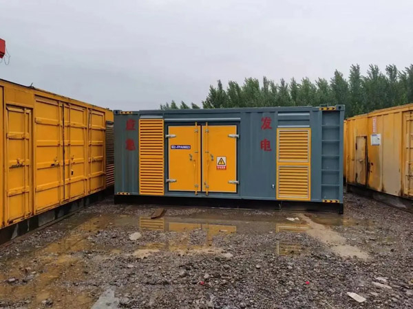 张掖柴油发电机如何判断干式空气滤清器是否需要更换？